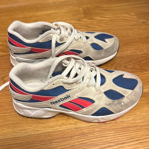 Vintage Reebok sneakers🩷💙 - Picture 1 of 6